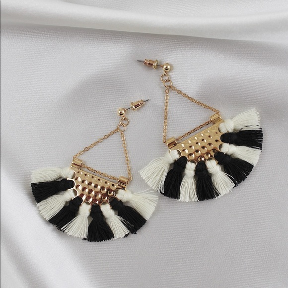 FINAL SALE! Black and White Gold Fringe Earrings - Picture 4 of 6